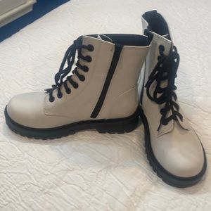 EUC white combat boots